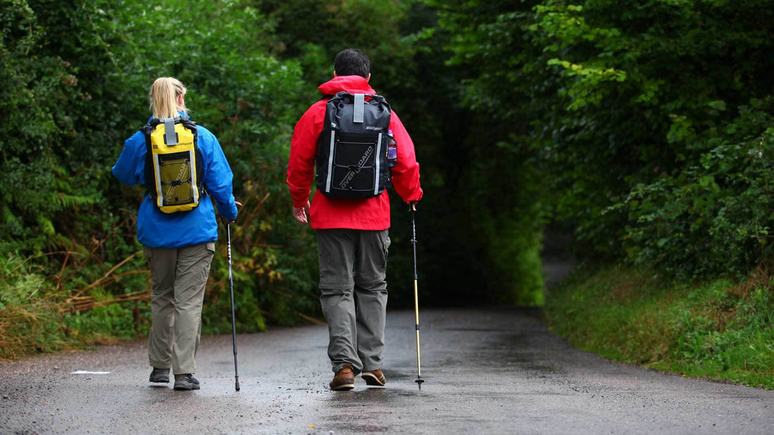 23 tips for backpacking in the rain (keep dry & fed)